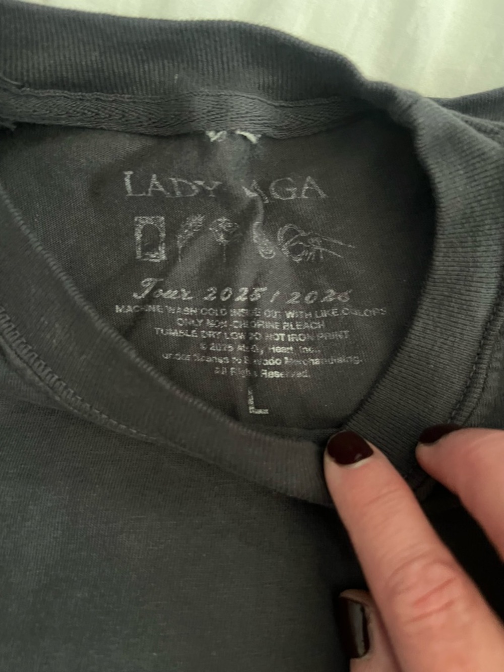 Lady Gaga Abracadabra tshirt - Picture 2 of 4